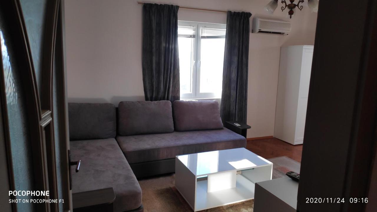 Unique Location Apartment With Parking Burgasz Kültér fotó